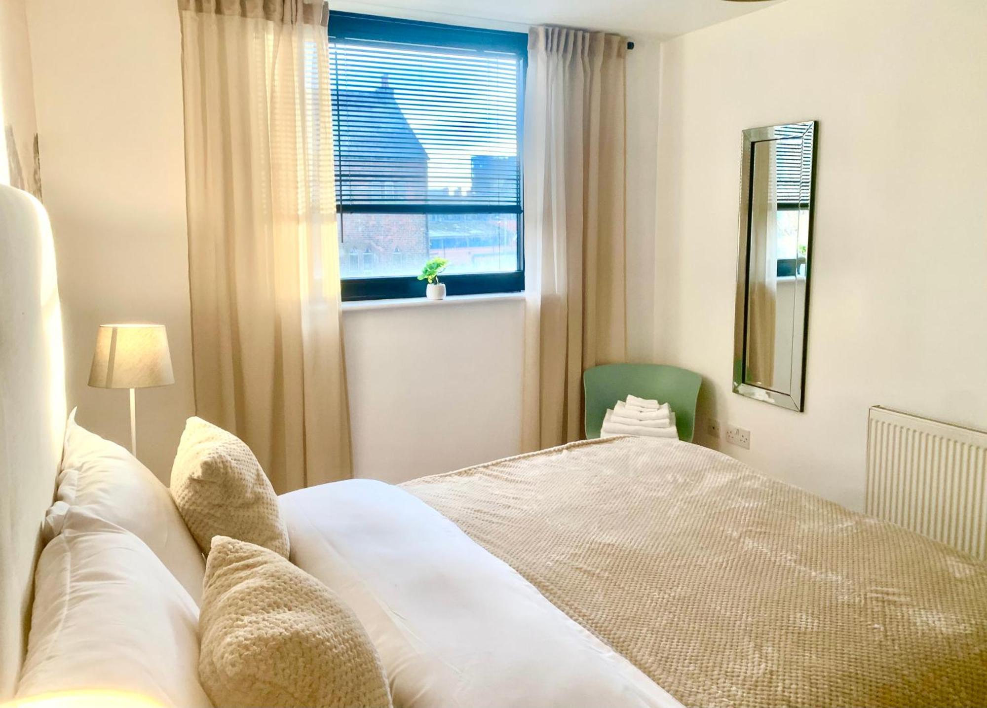 Large Stylish 3 Bedroom City Centre Apartment Free Secure Parking Liverpool Extérieur photo